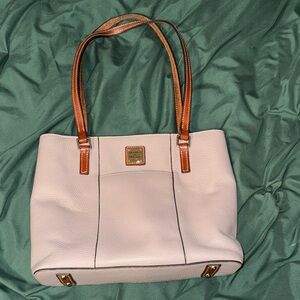 Dooney and Bourke tote bag